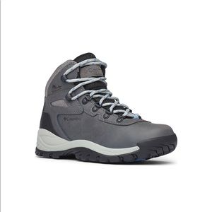 Columbia Newton Ridge Hiking Boots